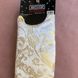 The Christmas Shoppe gold Christmas Tree skirt